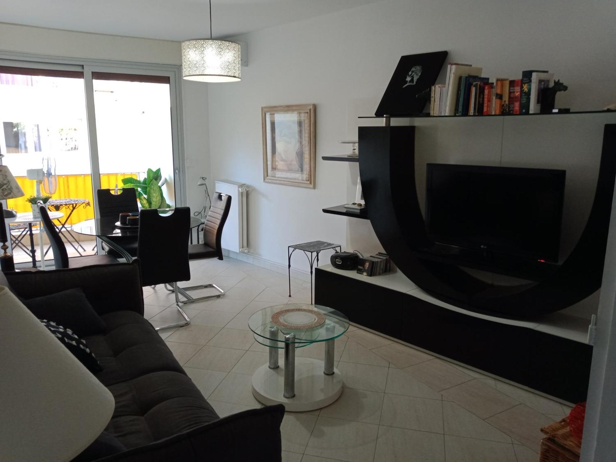 Appartement Au Calme Ментона Экстерьер фото